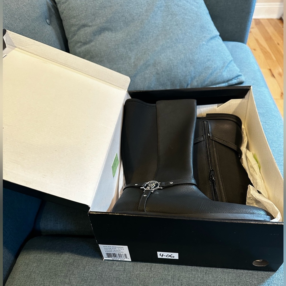 New DKNY Girl's US/UK SIZE: 5/3.5 Emma Harness Faux Leather Black Boots NWT - Picture 7 of 12